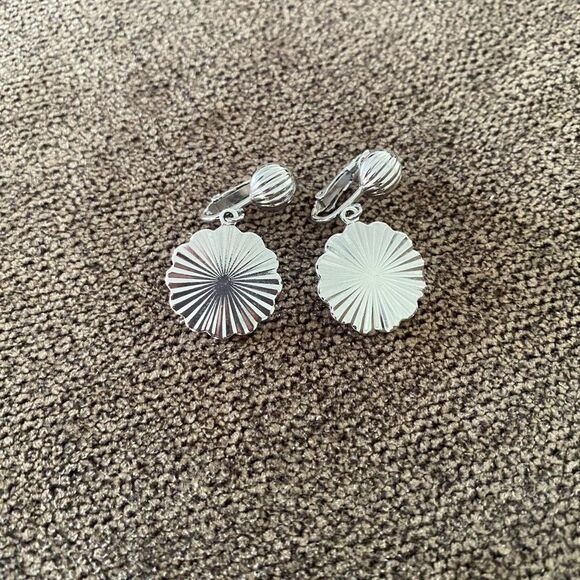 Vintage Sarah Coventry Elegant Silverplated Drop Earrings - Picture 3 of 3
